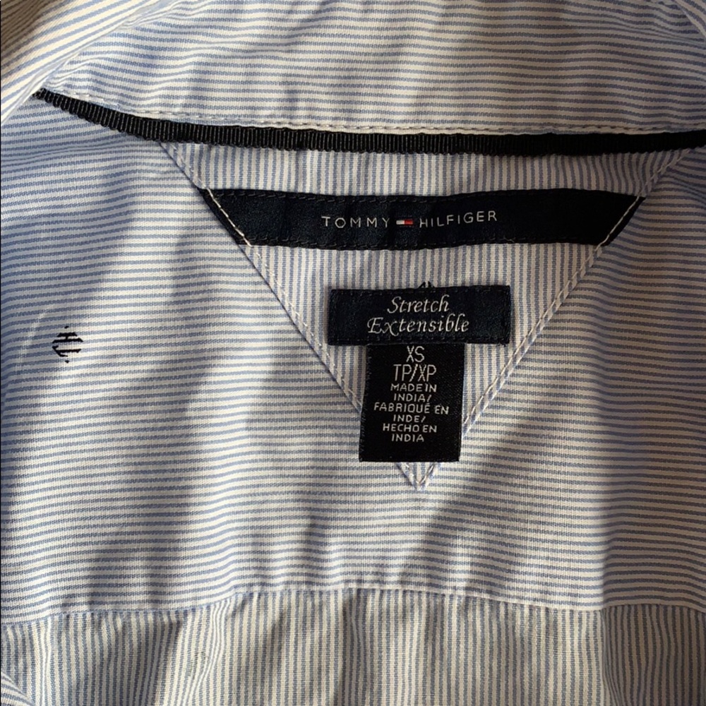 Tommy Hilfiger button down - Picture 2 of 3